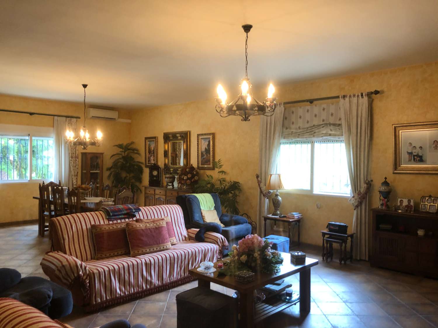For sale - 4 Bedroom 3 Bathroom  in Callosa de Segura -  - Alicante