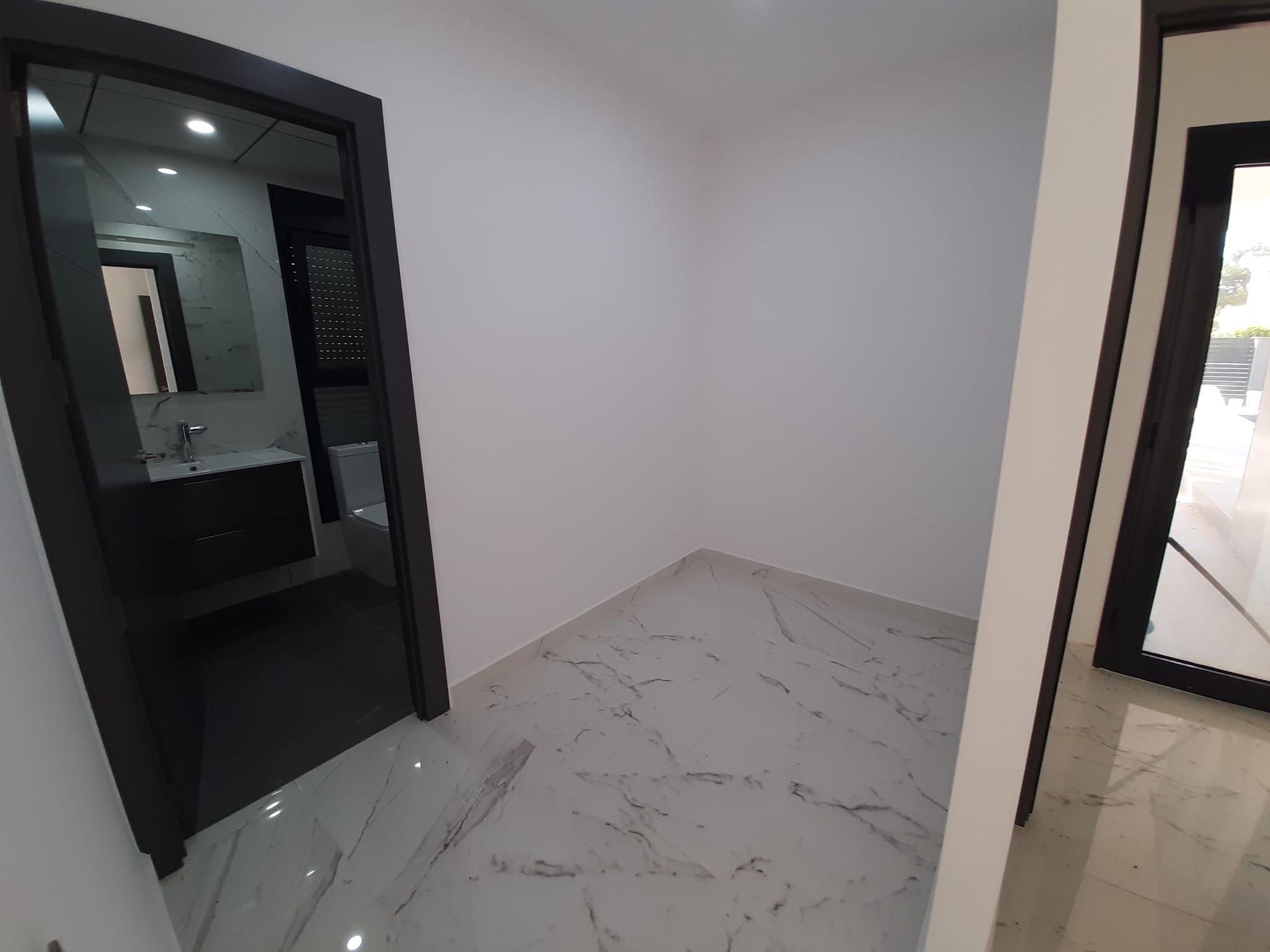 For sale - 4 Bedroom 3 Bathroom Detached villa in Orihuela Costa -  - Alicante