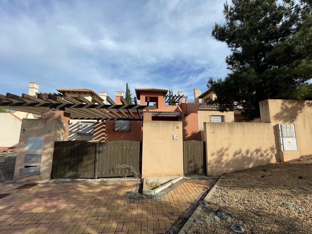 For sale - 2 Bedroom 1 Bathroom Semi detached villa in Murcia -  - Murcia