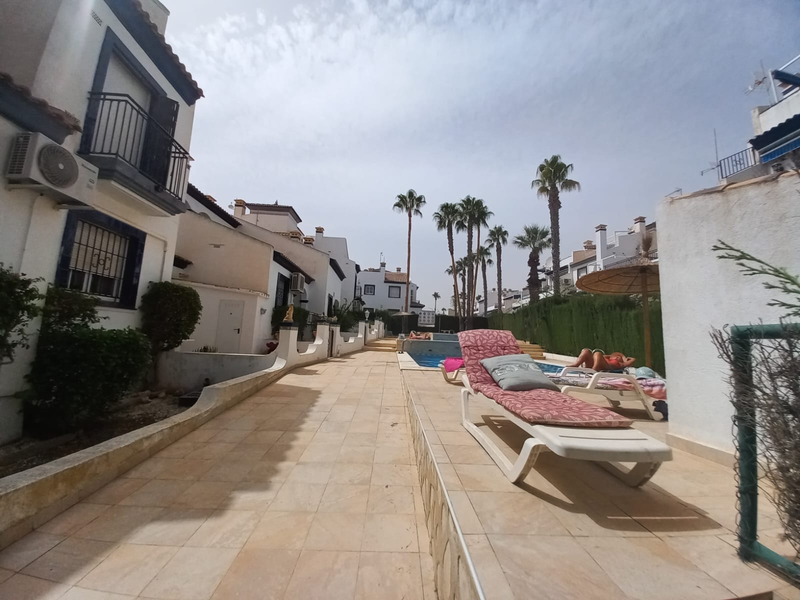 For sale - 3 Bedroom 2 Bathroom Duplex in Villamartin -  - Alicante