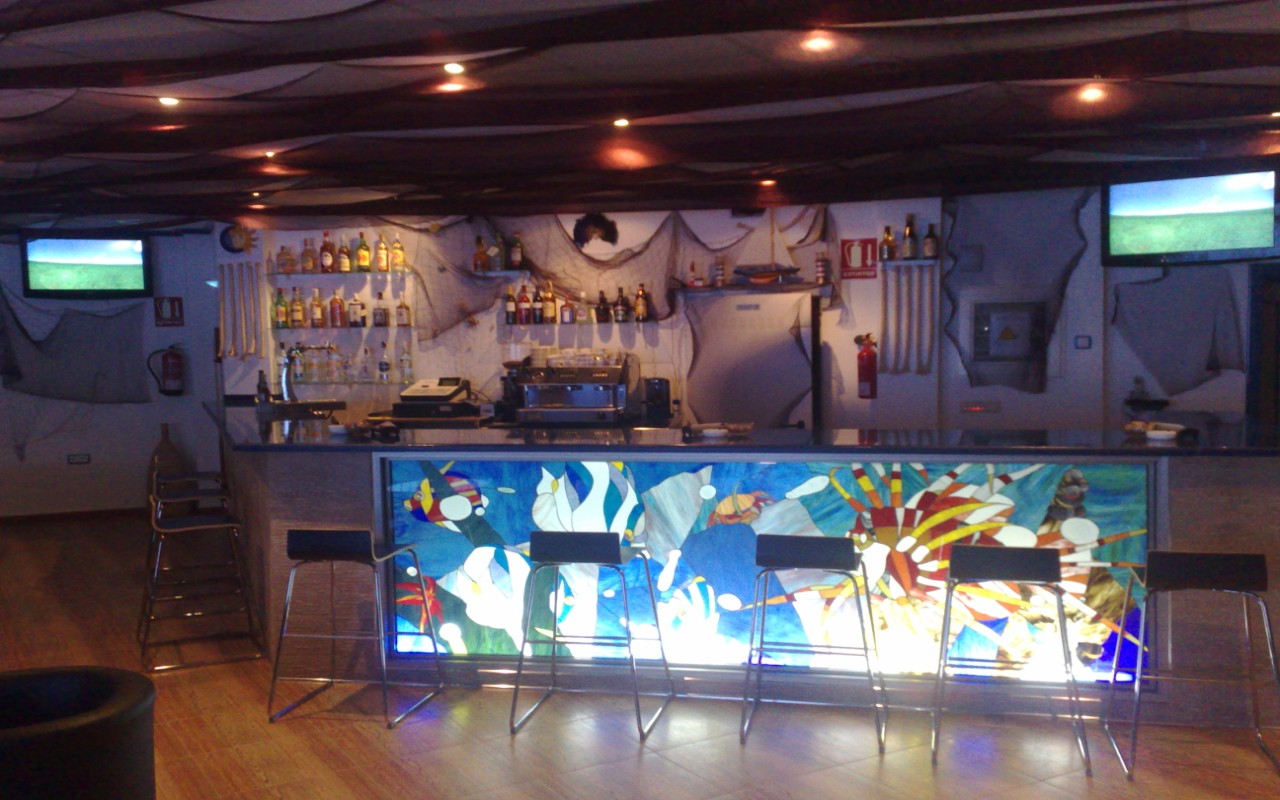 For sale - 3 Bathroom Commercial property in Torrevieja -  - Alicante