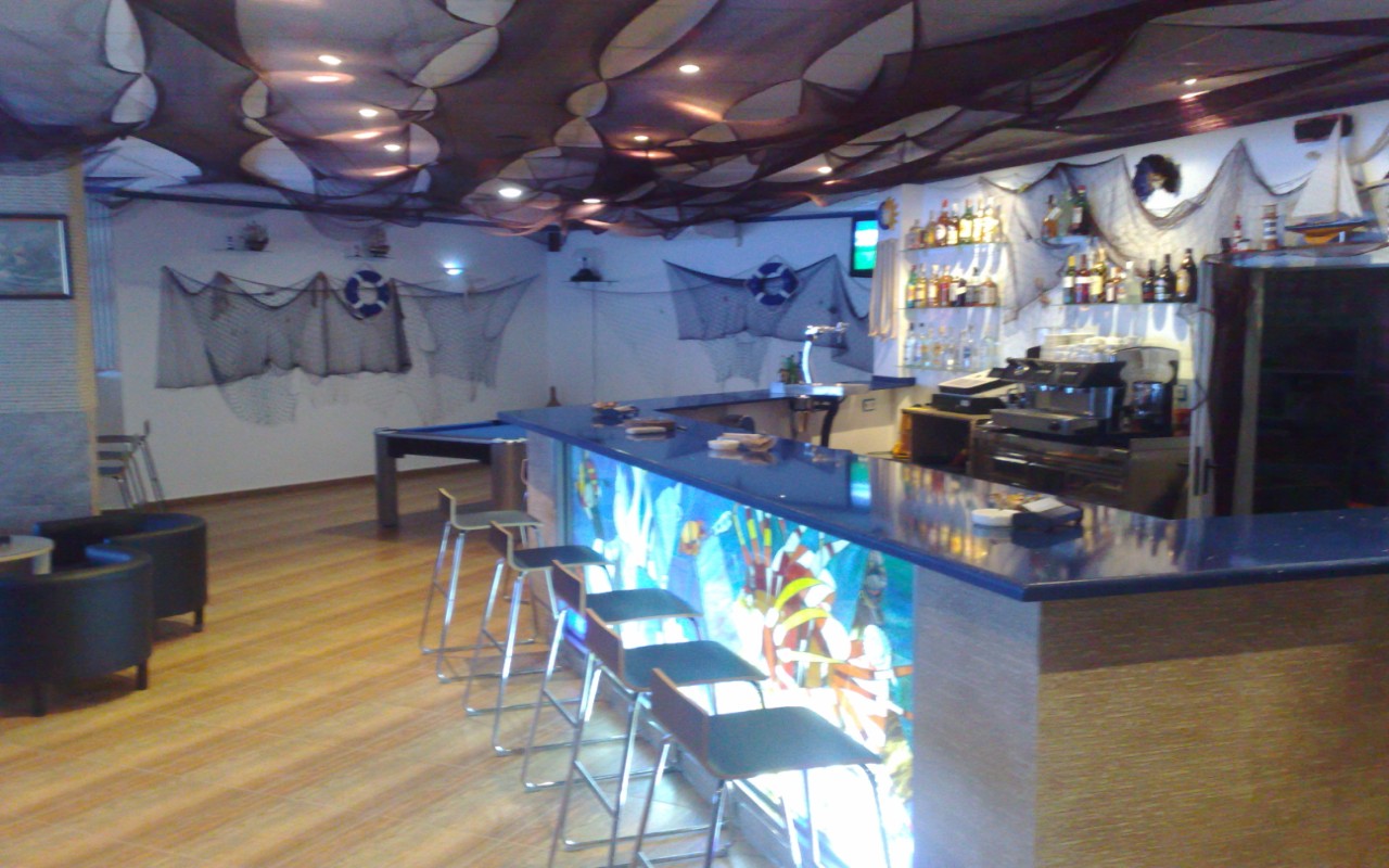 For sale - 3 Bathroom Commercial property in Torrevieja -  - Alicante