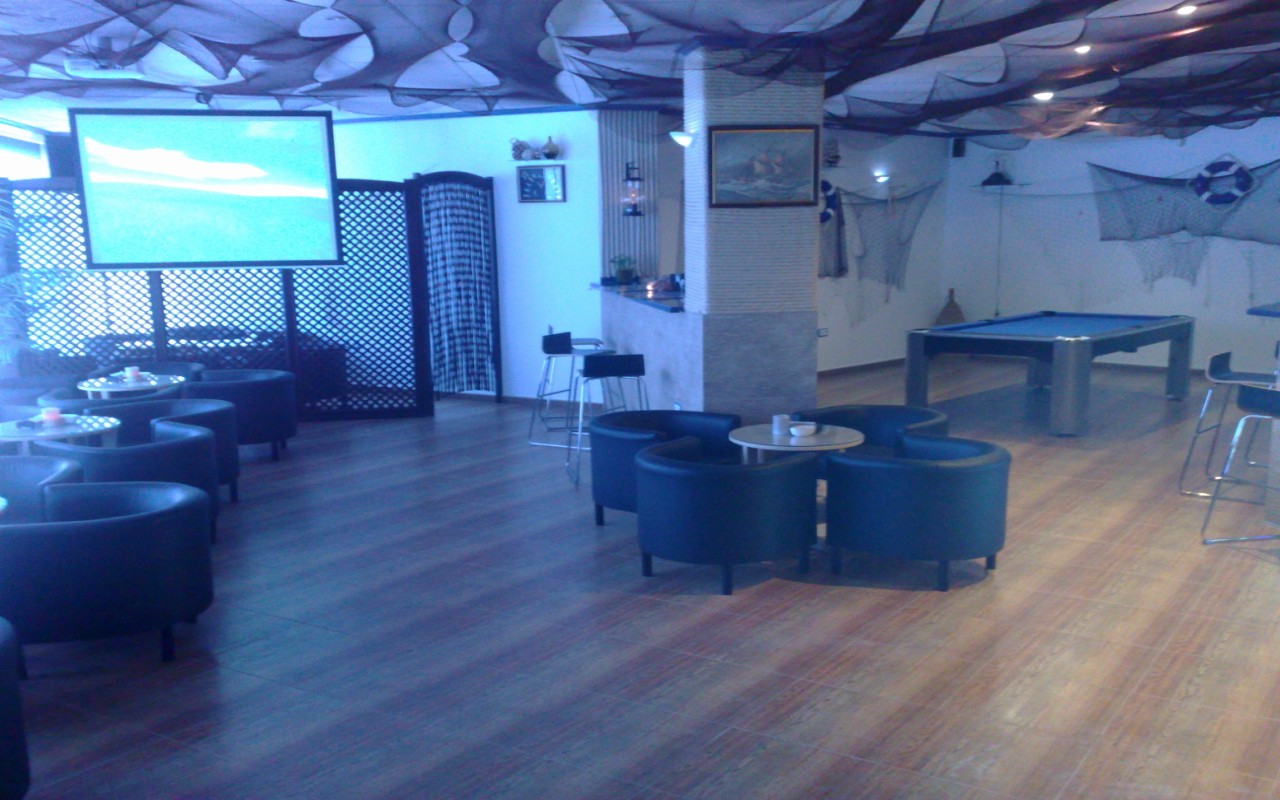 For sale - 3 Bathroom Commercial property in Torrevieja -  - Alicante