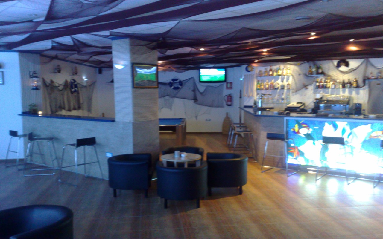 For sale - 3 Bathroom Commercial property in Torrevieja -  - Alicante