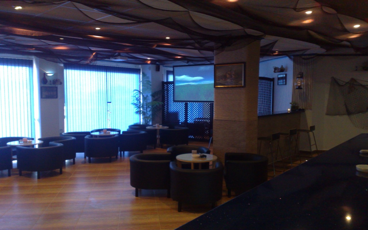 For sale - 3 Bathroom Commercial property in Torrevieja -  - Alicante