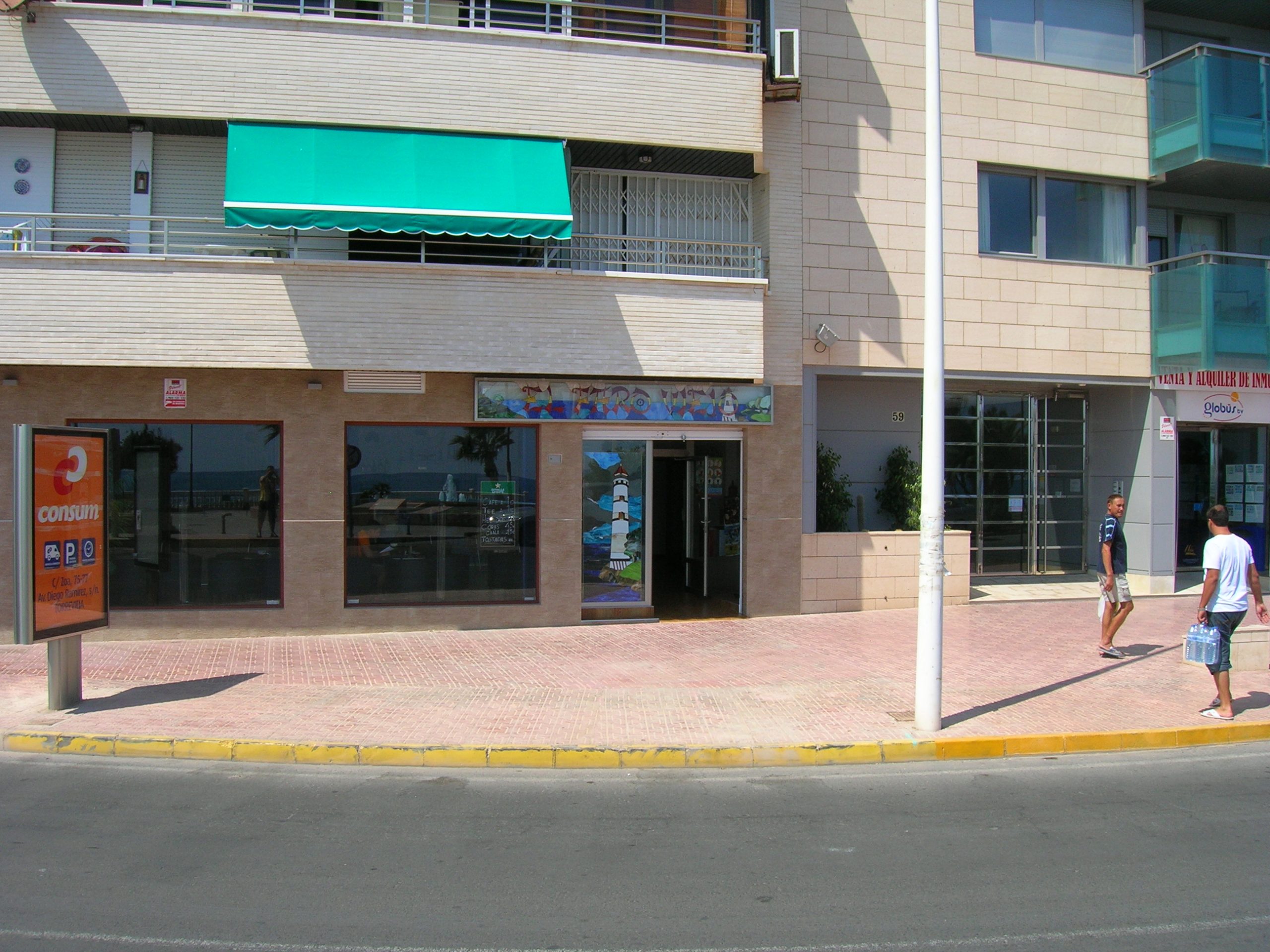 For sale - 3 Bathroom Commercial property in Torrevieja -  - Alicante
