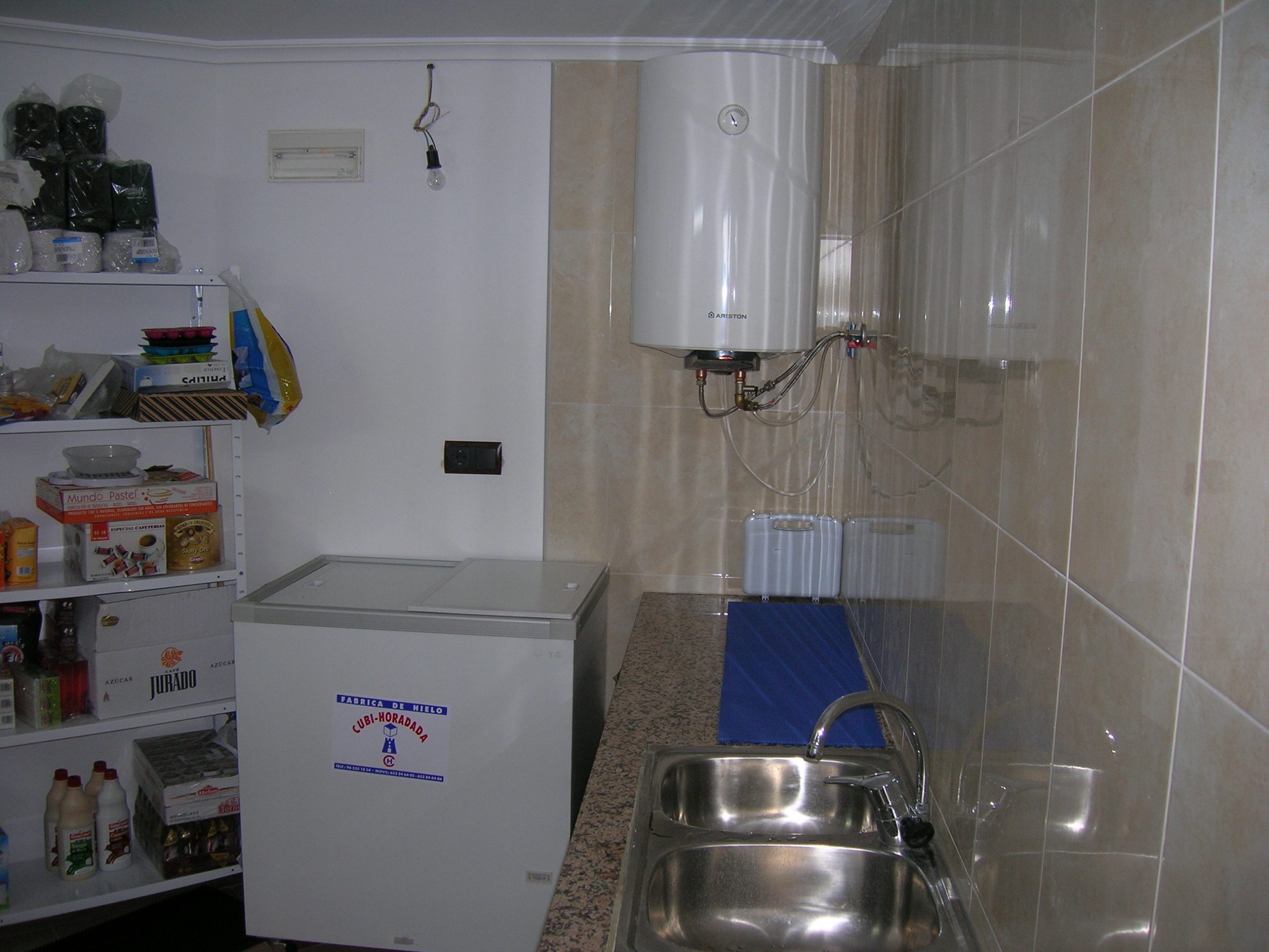 For sale - 3 Bathroom Commercial property in Torrevieja -  - Alicante