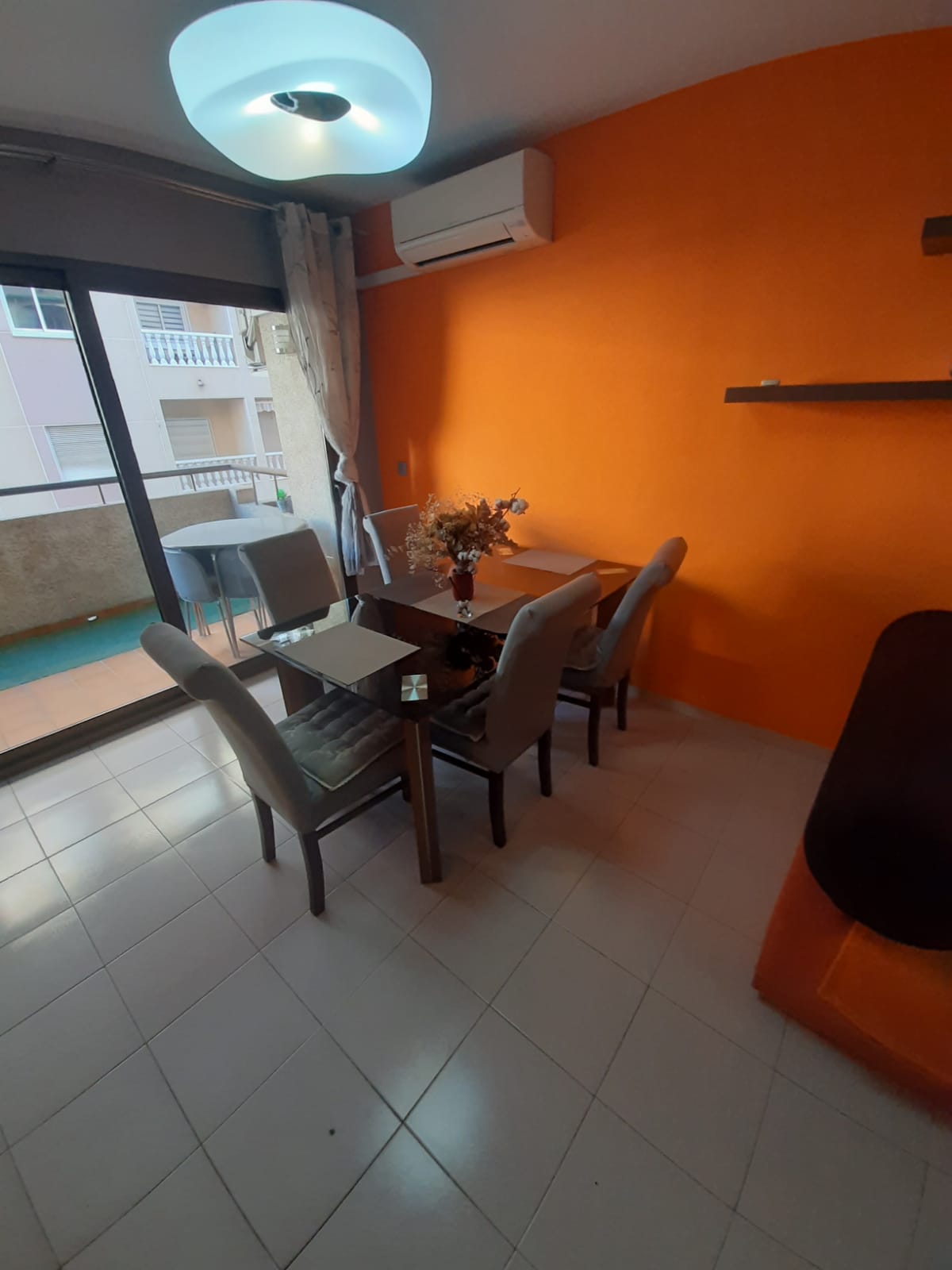 For sale - 3 Bedroom 2 Bathroom Apartment in Torrevieja -  - Alicante