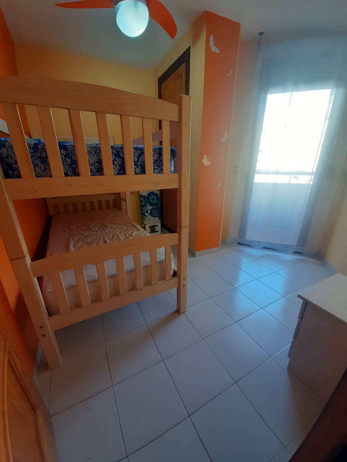 For sale - 3 Bedroom 2 Bathroom Apartment in Torrevieja -  - Alicante