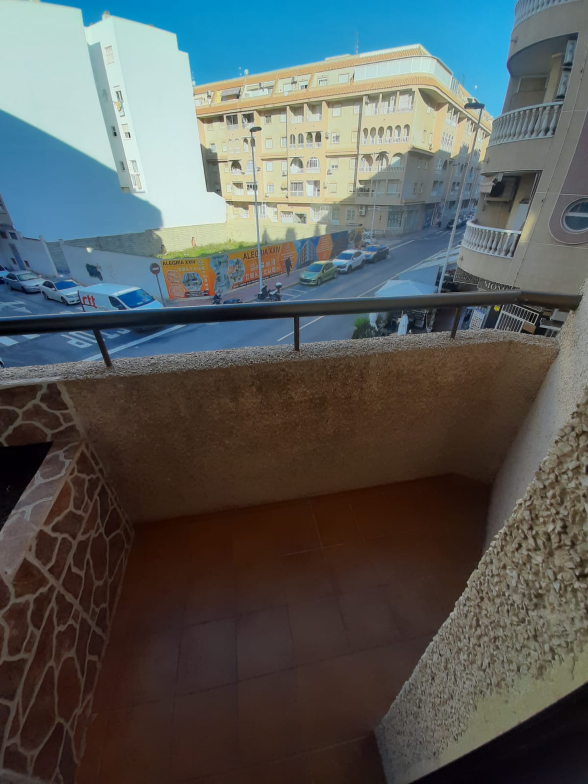 For sale - 3 Bedroom 2 Bathroom Apartment in Torrevieja -  - Alicante